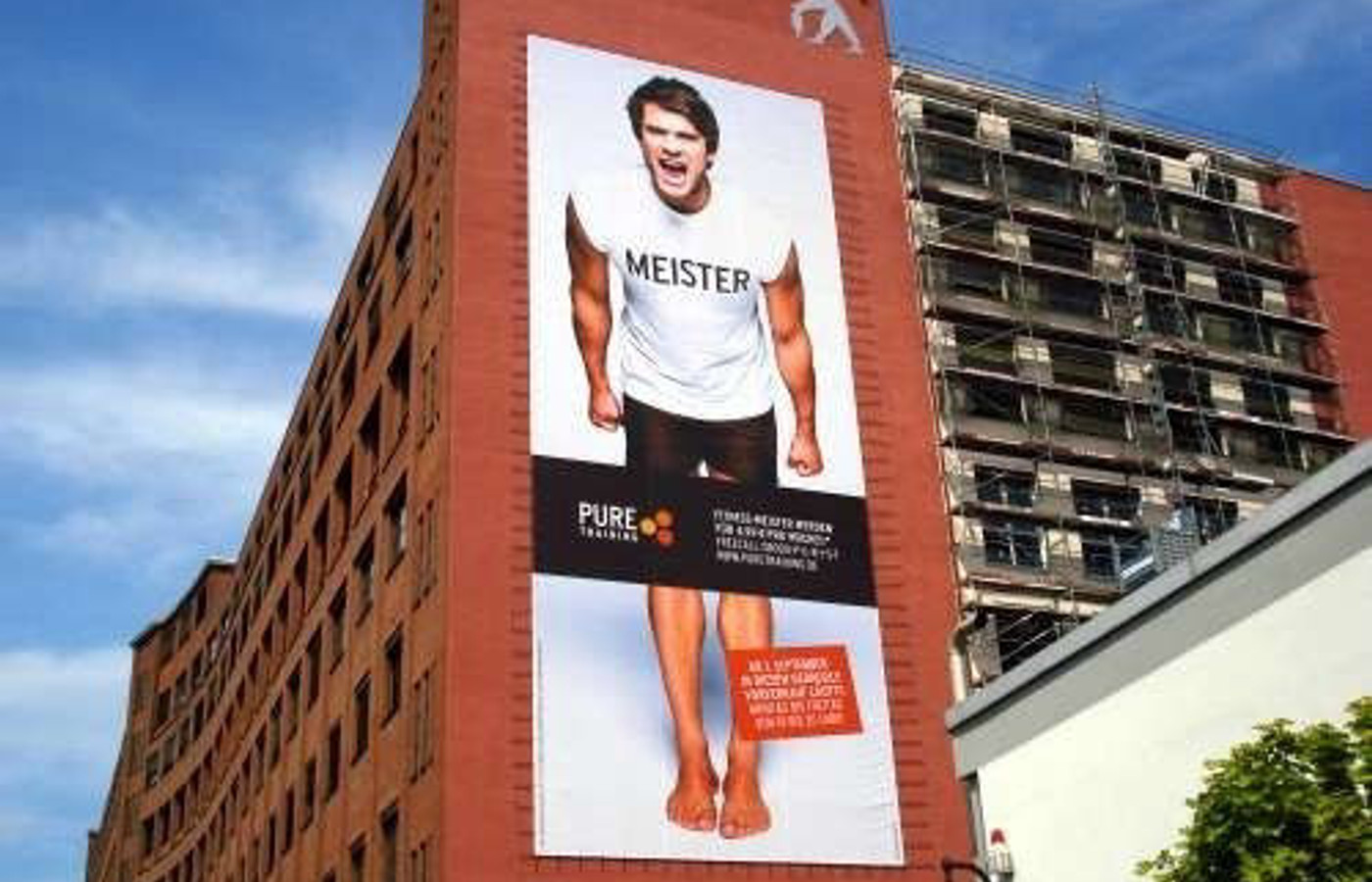 Roll-Up-Banner